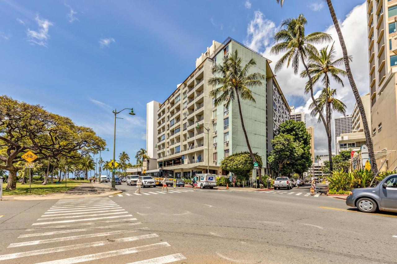 Inviting Waikiki Grand Hotel Room One Block To Beach! Гонолулу Экстерьер фото